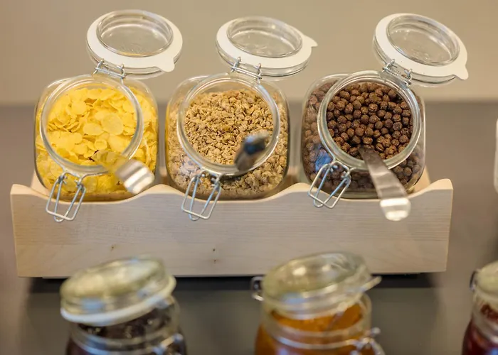 Baross By Mellow Mood 3*